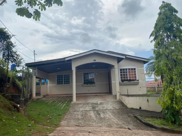 House in Arraiján - Residencial El Eden