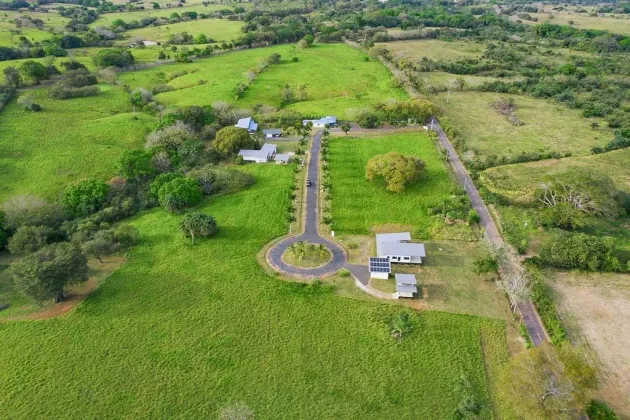 Large Residential Lots Near Pedasí and the Beach