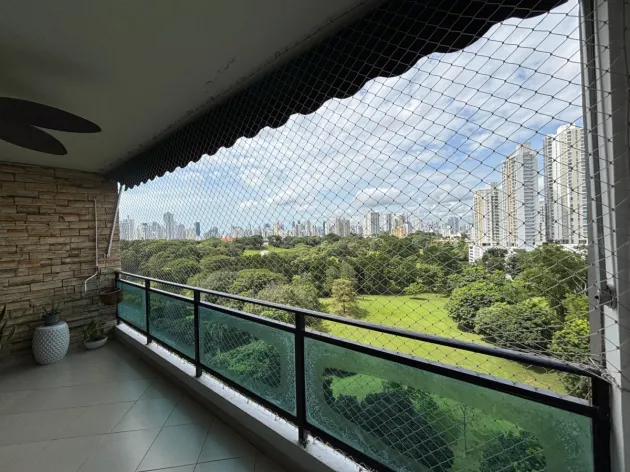 Moderno apartamento en Altos del Golf