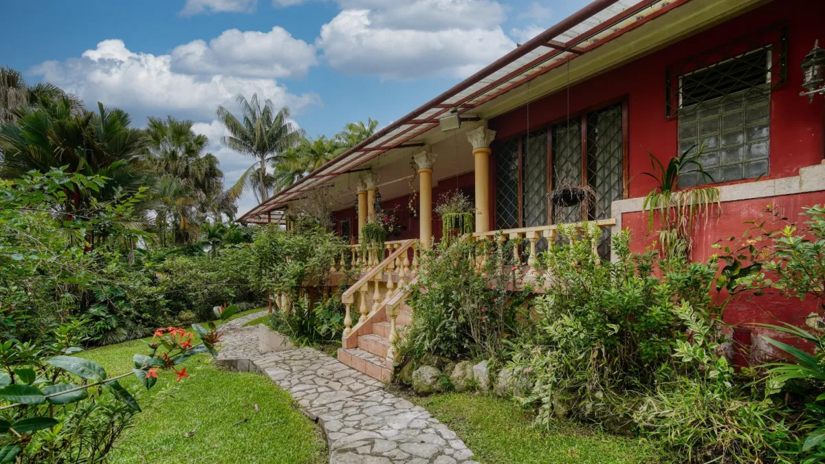 Residential estate 3.69 ha with lakes, and forest