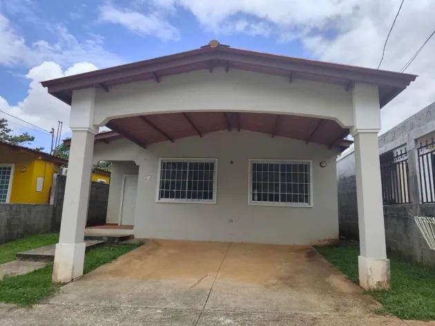 Bank Sells House Brisas del Golf Arraijan