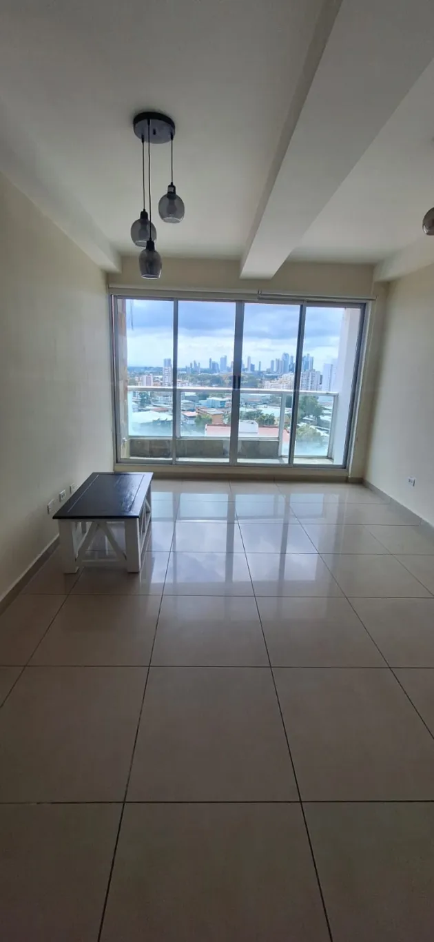 Venta/Alquiler de apartamento en PH Mirador del Golf – Altos del Golf