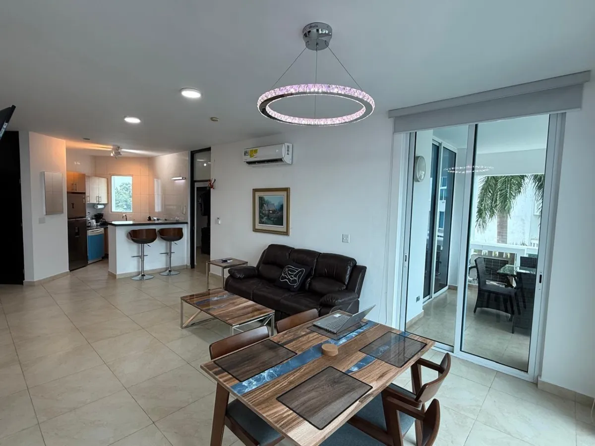 Condominio Renovado Llave en Mano en Playa Blanca Resort | PH Founders