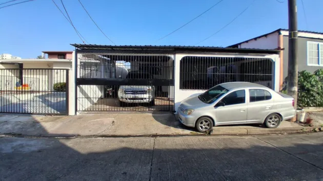 Casa en Venta en Las Acacias – Excelente Ubicación