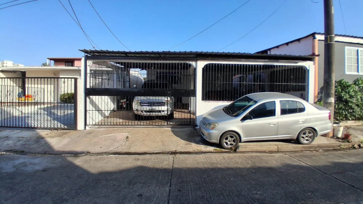 Casa en Venta en Las Acacias – Excelente Ubicación