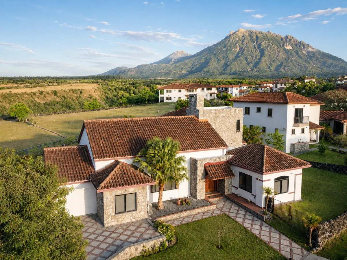 Distinctive Home in Los Molinos | Boquete, Panama