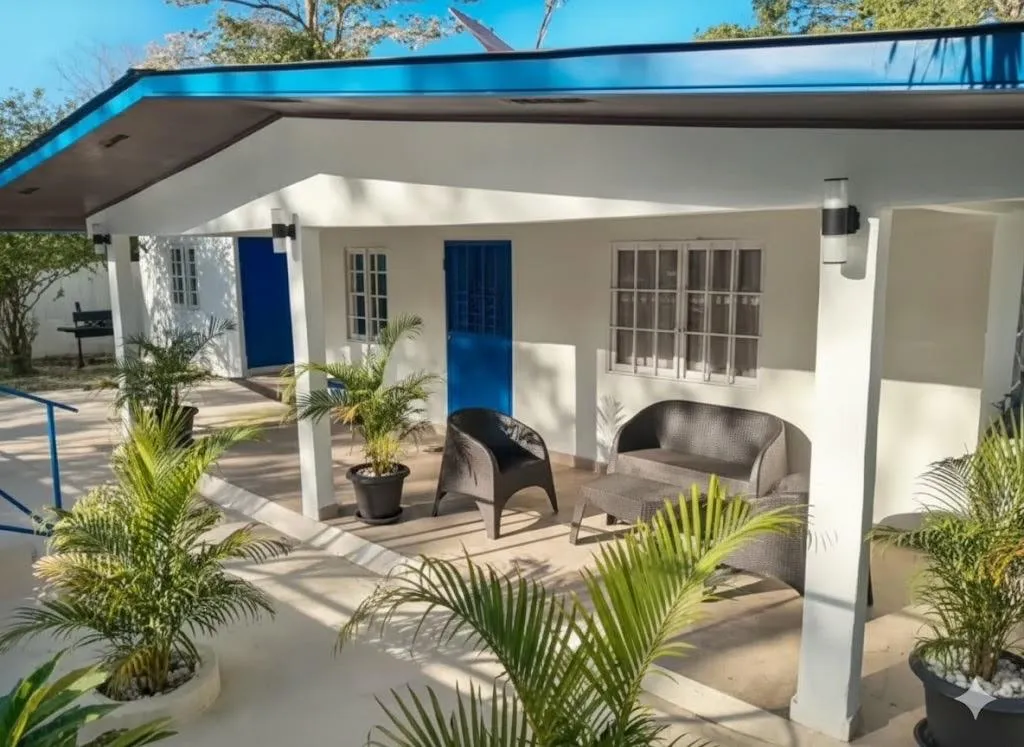 House with Pool and Spacious Terrace - San Carlos
