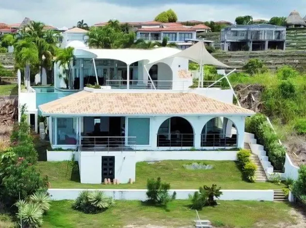 Luxury Residence Oceanfront