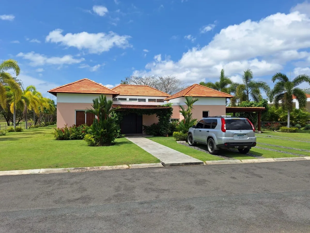 Villa de 3 habitaciones y 3 baños en Costa Blanca Decameron