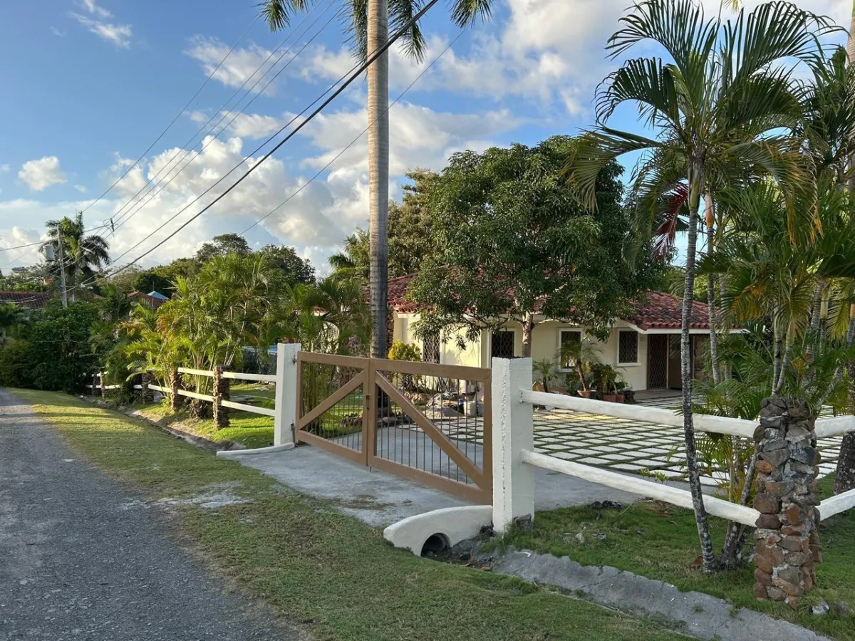 CASA CLUB ECUESTRE CORONADO