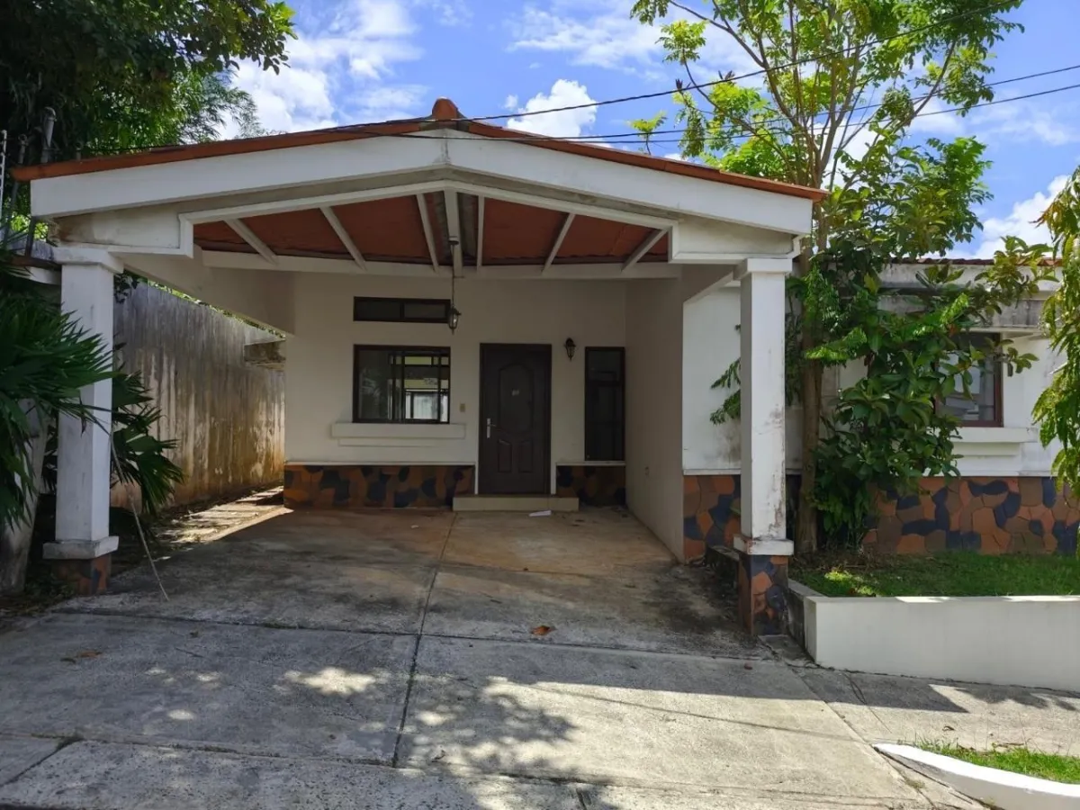 Banco Vende casa en Residencial Eco Gardens Arraiján