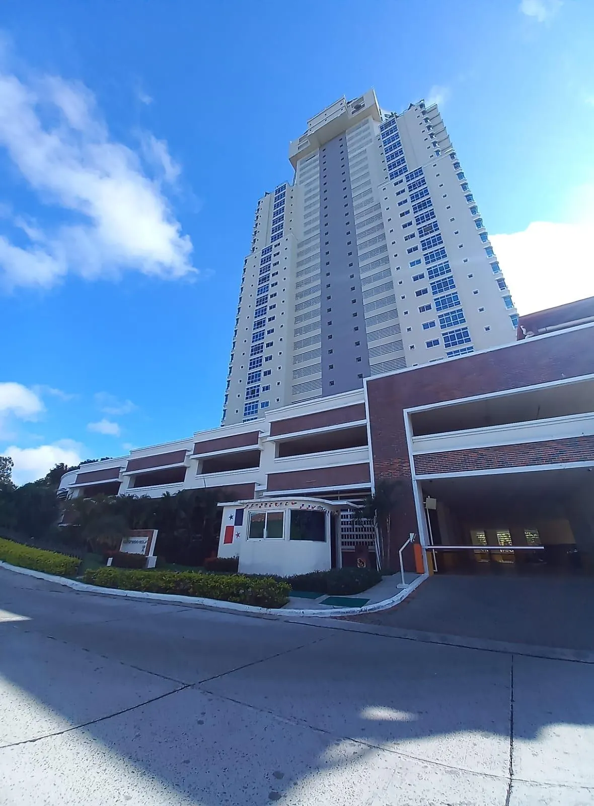 Se Vende apartamento en Ph Coronado Golf reposeído