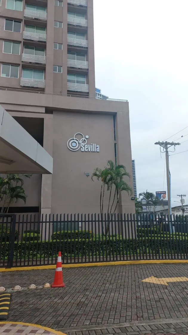 Apartment for sale in Ph Sevilla Repossessed