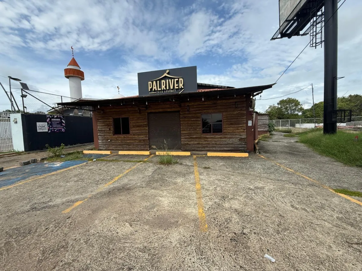 LAND FOR SALE WITH IMPROVEMENTS AT THE PANAMERICAN