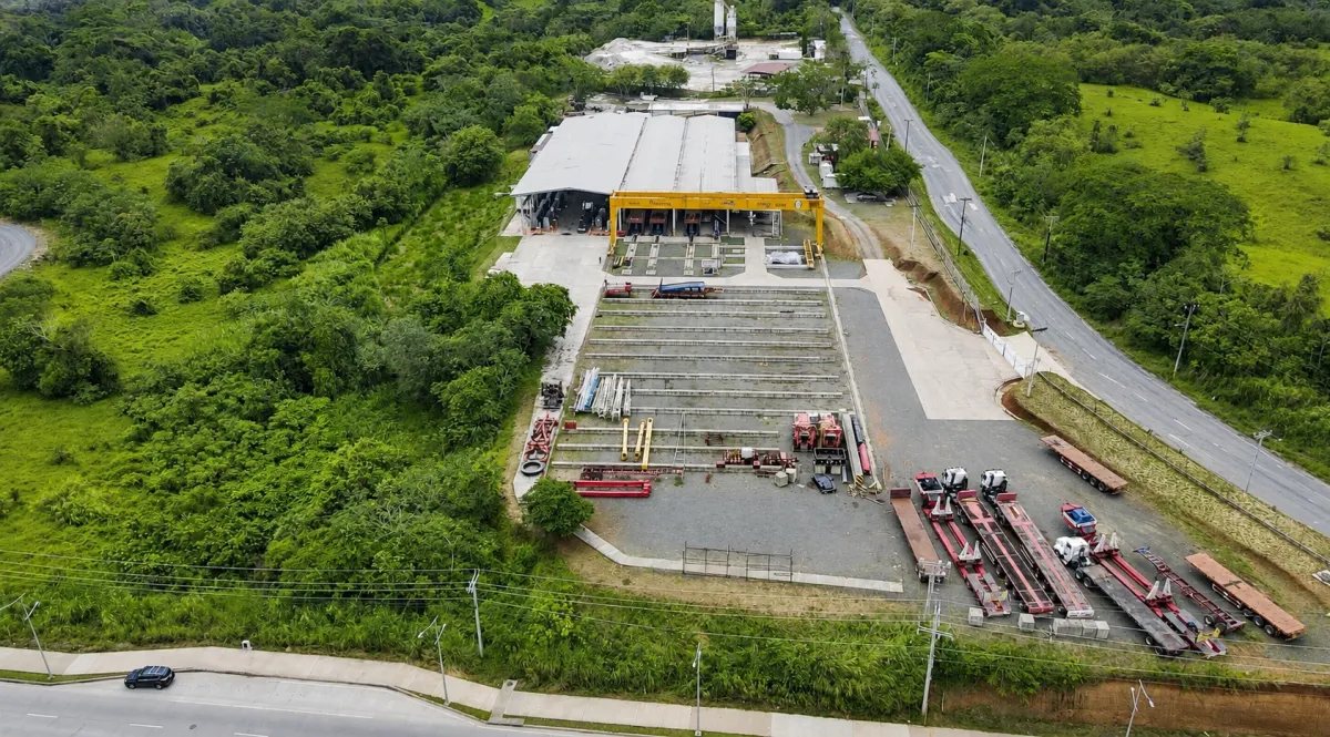 Industrial land for rent in Vacamonte