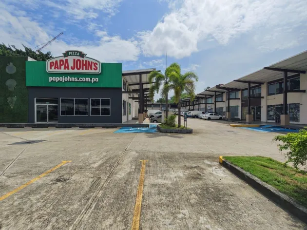 Commercial Space in Milla 8 -- For Lease / For S