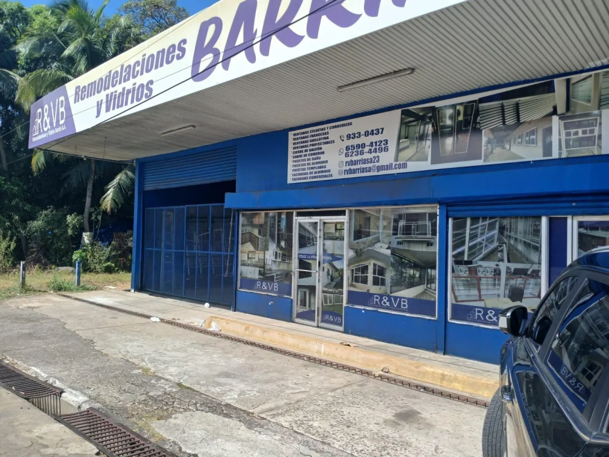 Se Vende Local Comercial y Dos casas
