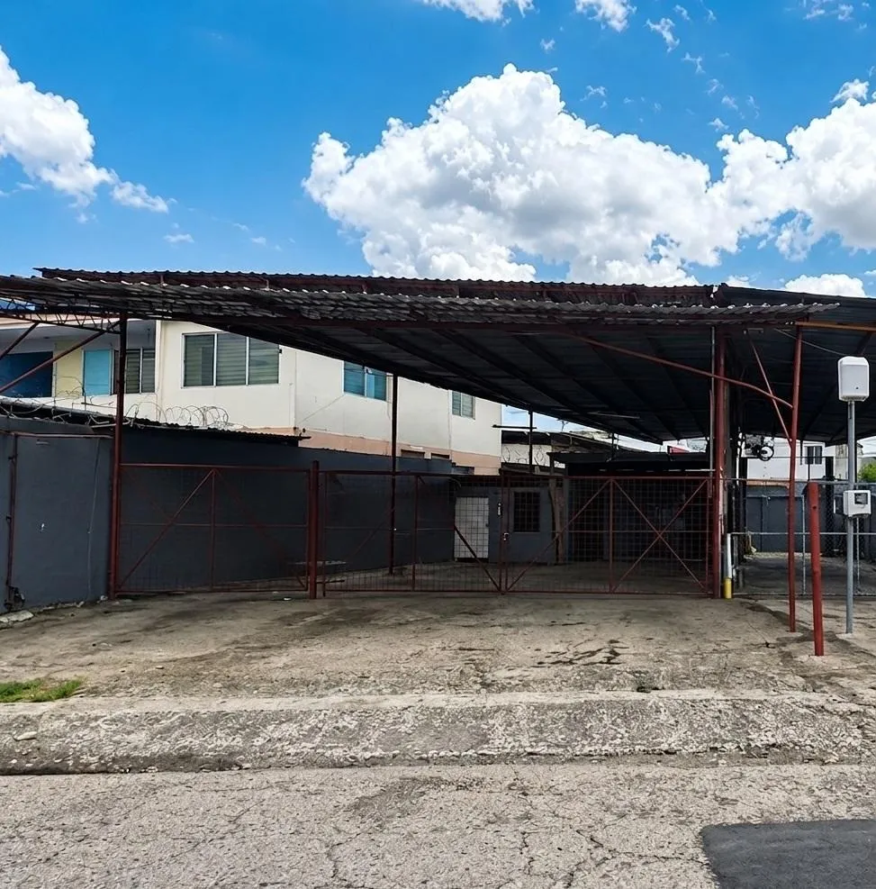 Se vende propiedad con galera abierta, El Ingenio.