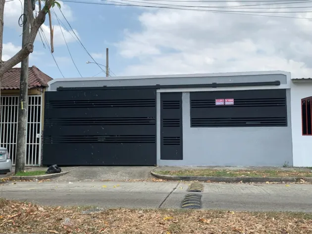Venta de casa en Juan Díaz, Las Acacias
