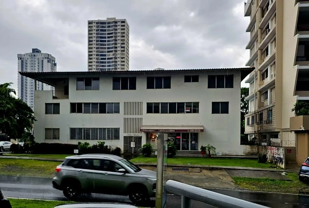 Se vende edificio cerca de Via Brazil
