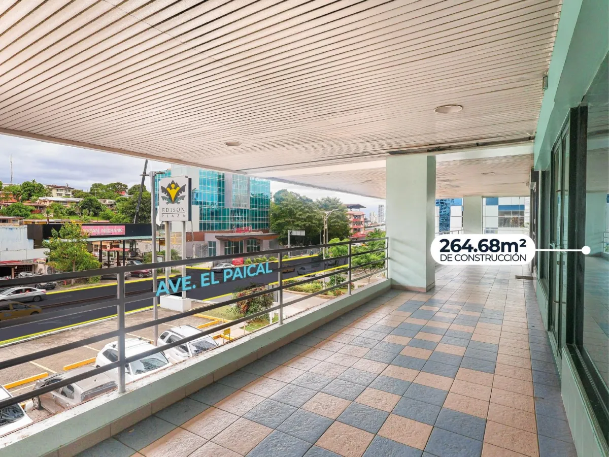 Commercial premises for sale in Tumba Muerto