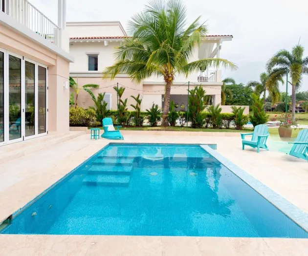 Beachfront House in Buenaventura Panama