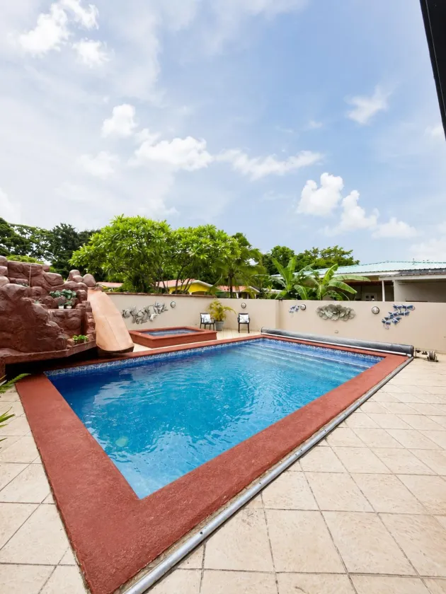 5-Bedroom Home with Private Pool in Panama