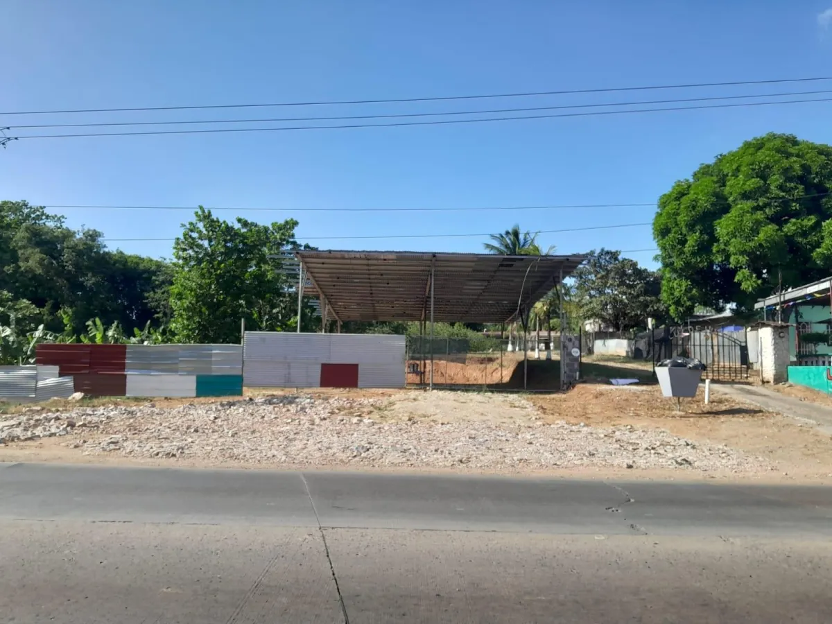 Venta de Finca sobre la Vía Interamericana Uso Residencial y/o Comercial