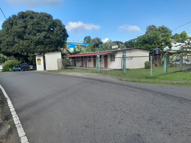 House Sale with Rental Rooms.Ideal for Investment