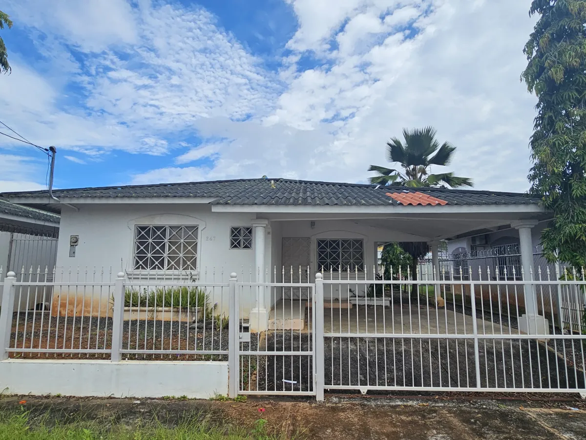 Furnished House for Rent in Brisas de los Guayacanes, Chitré