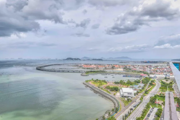 Apartamento frente al mar en venta Avenida Balboa