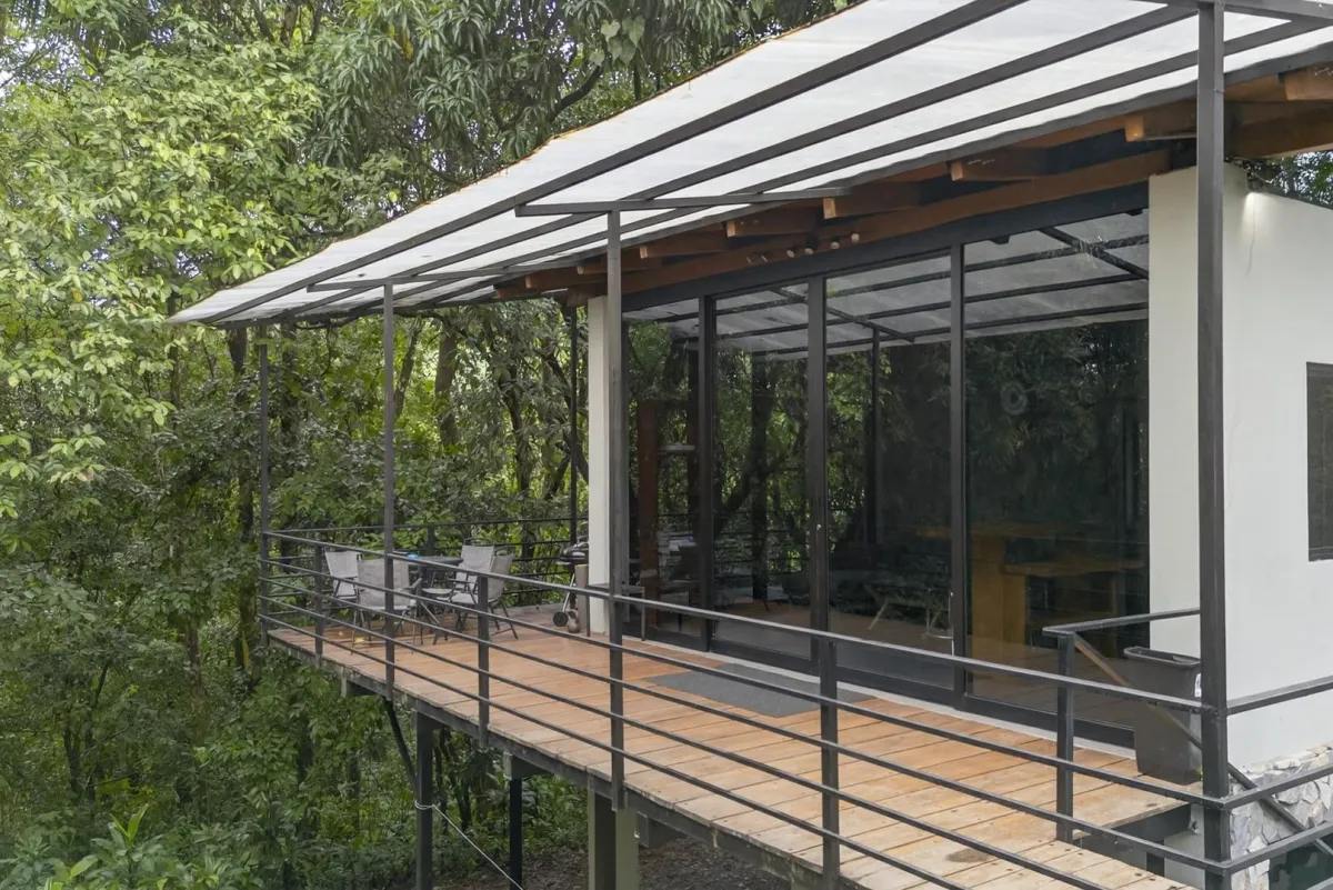 Beautiful Modern Jungle Home for Sale in Morrillo