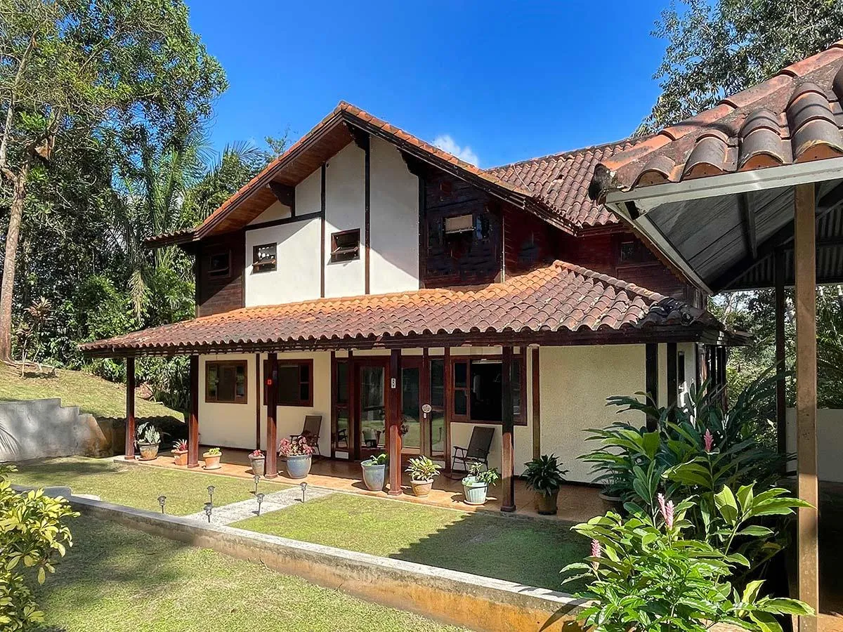 Increíble casa en Brisas de los Lagos a 30 minutos de la ciudad