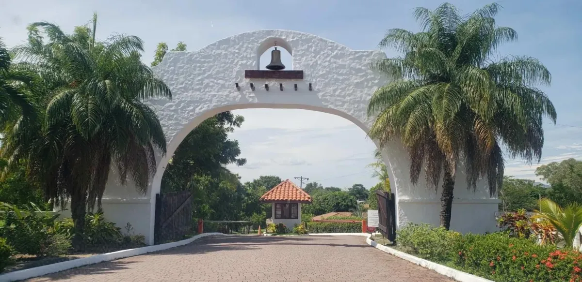 Lote con ubiacion de primera en venta en PH Club Ecuestre, Coronado