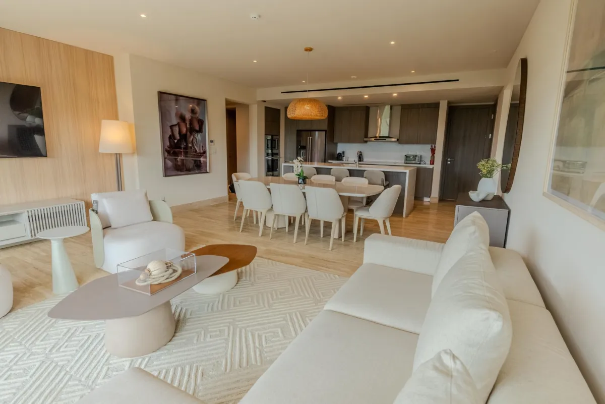 Stunning Fully Furnished Residence on Pearl Island