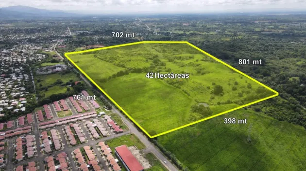 42 hectare land for sale in Pacora