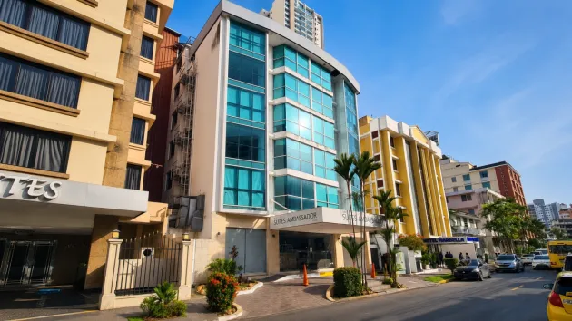 Hotel Suites Ambassador for sale in El Cangrejo