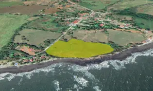 Oceanfront Land in Pocrí – with 200 m of Beach