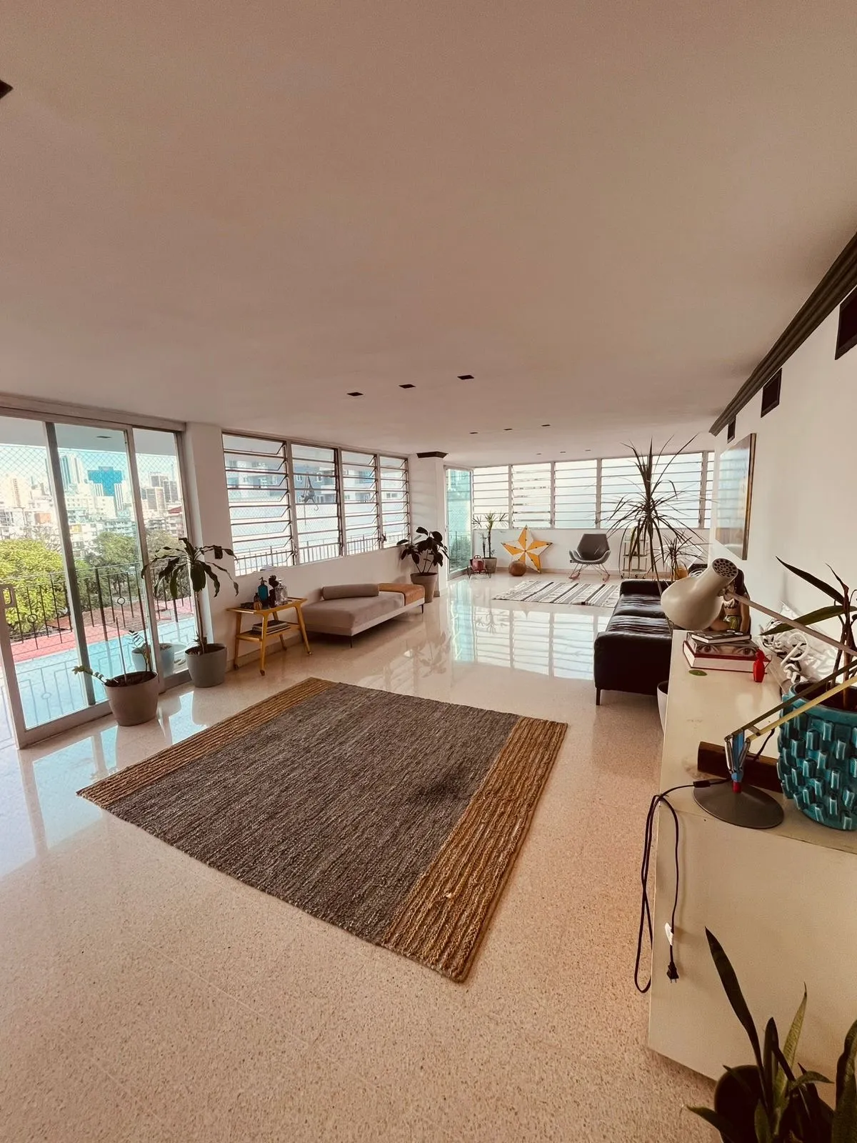 Sale of Apartment in Tiquiyoli Building, El Cangrejo
