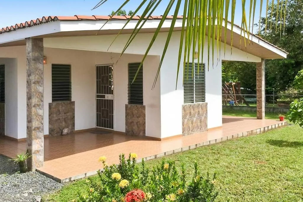 House in Pedasí with Separate Guest House