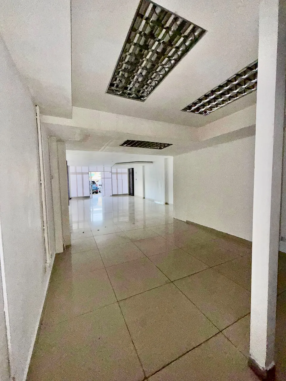 Commercial Space Rental at Condado Business Center. YP