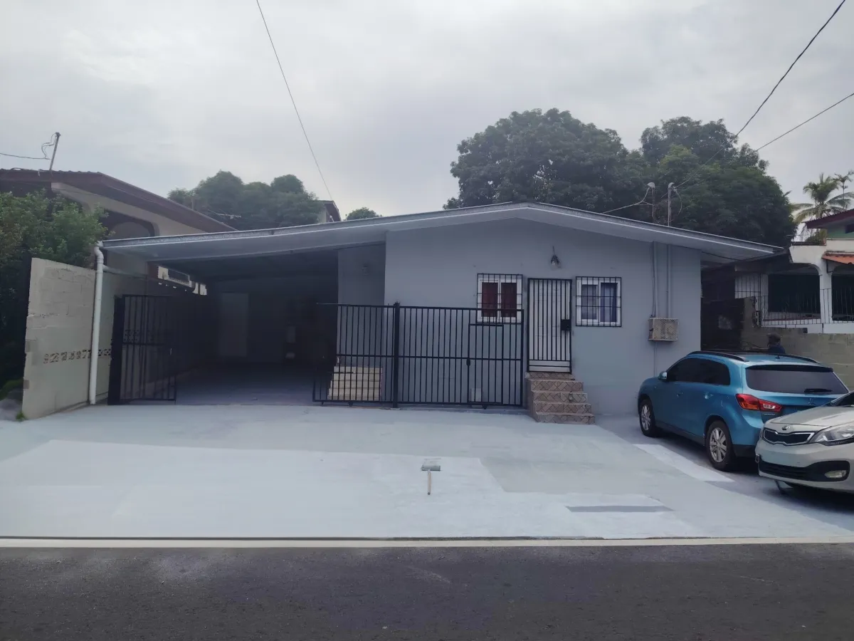 Venta de casa comercial en Club X, Bethania. EAR