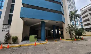 Se alquila apartamento amoblado Marbella