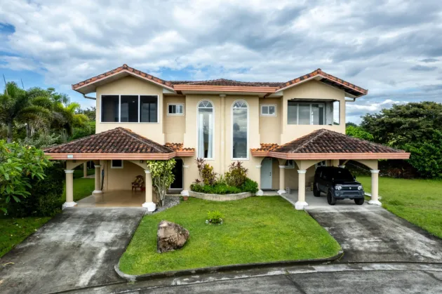 Priced to Sell in Boquete Canyon Village