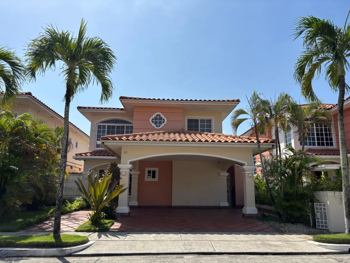 Casa en venta en Costa Sur - P.H. Villa Valencia