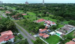 Casa Coronado con Piscina y 1000m2 de terreno