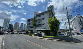 Se vende apartamento en Via Porras (PH Los Caobos)