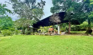 VILLA ELSYEL IN VALLEY OF THE LILRIES