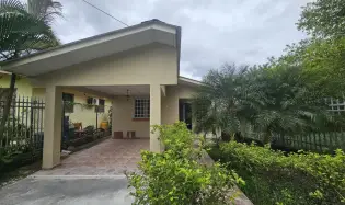House for Sale in Residencial El Mesón, Chitré