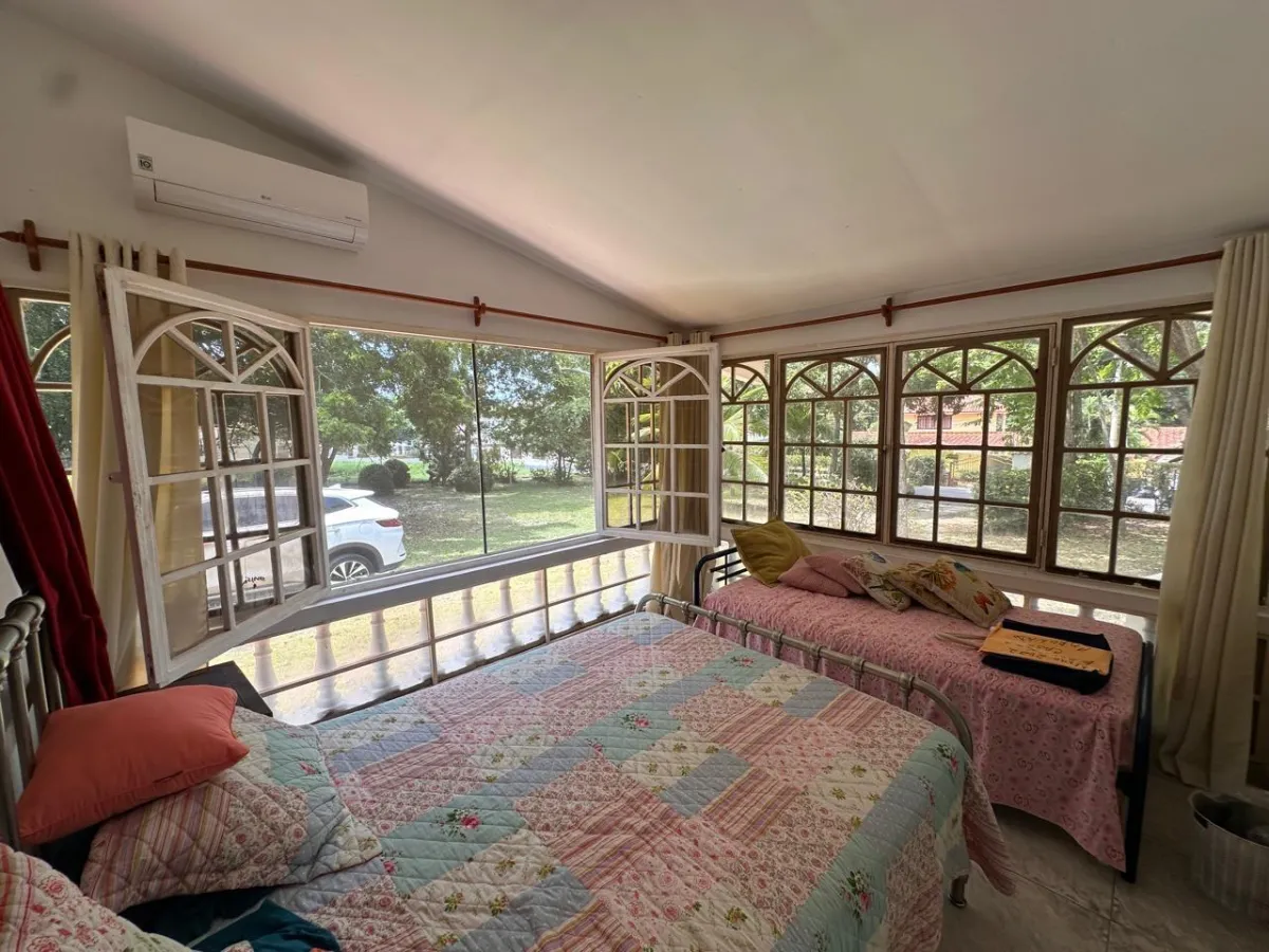 Casa 4 Rec 2 Baños USD325,000.00 Dentro cancha de golf playa Coronado